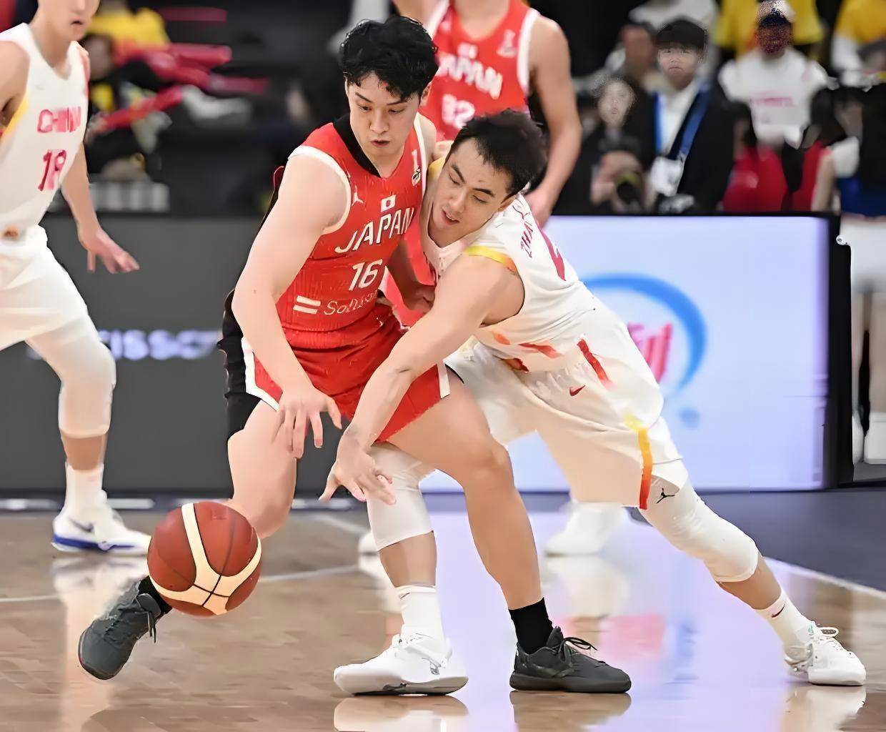 关于亚洲杯男子篮球盛事:韩国男篮客场胜菲律宾队进入八强的信息 关于亚洲杯男子篮球盛事:韩国男篮客场胜菲律宾队进入八强的信息