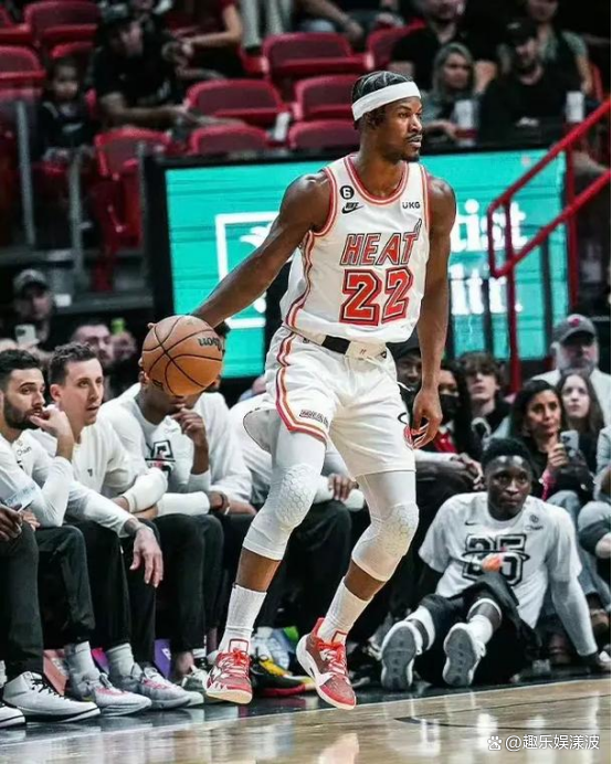 包含人击败热火,西蒙斯广东队友起到关键作用的词条 包含人击败热火,西蒙斯广东队友起到关键作用的词条