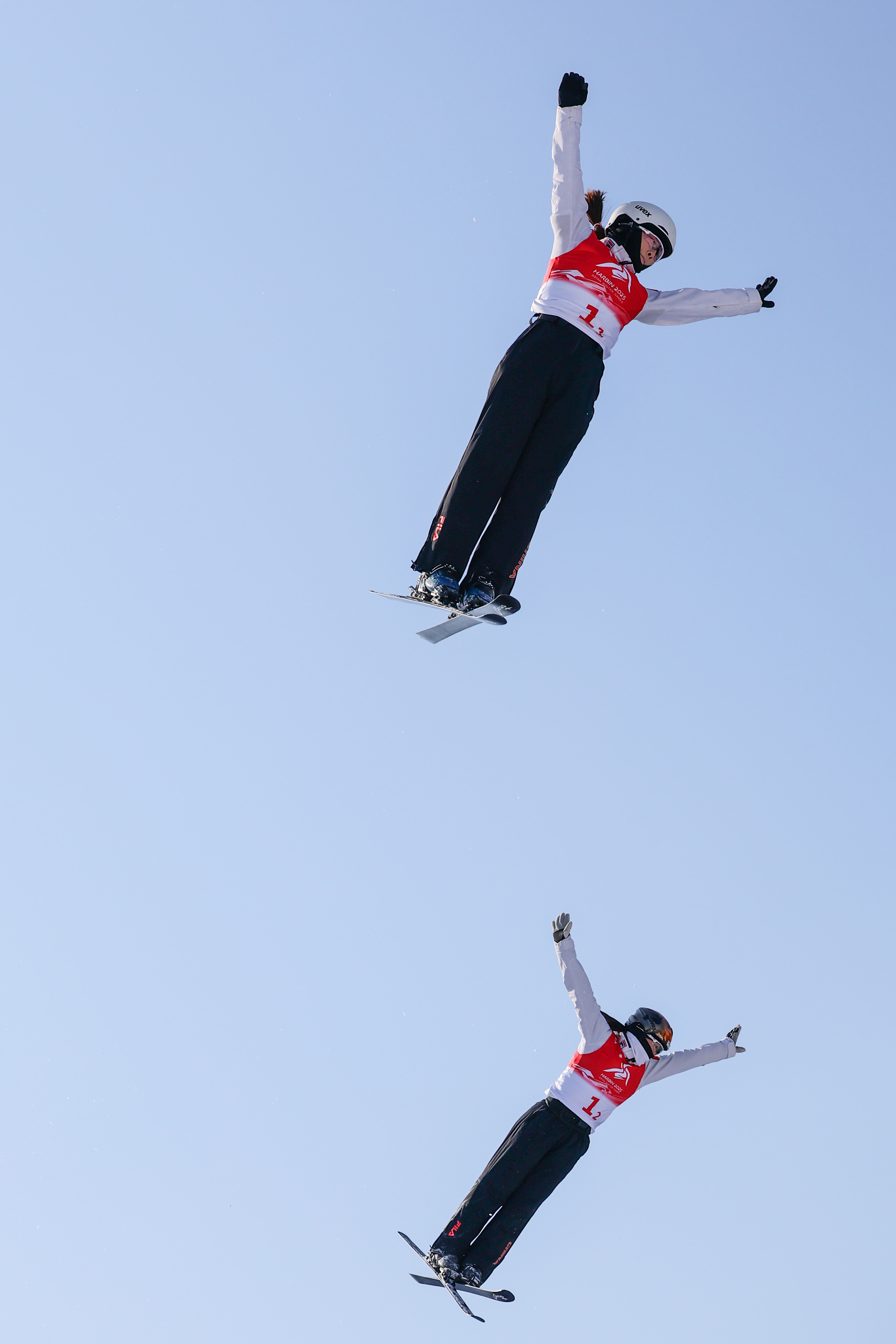 滑雪选手风雨彩虹夺得第一名 滑雪选手风雨彩虹夺得第一名