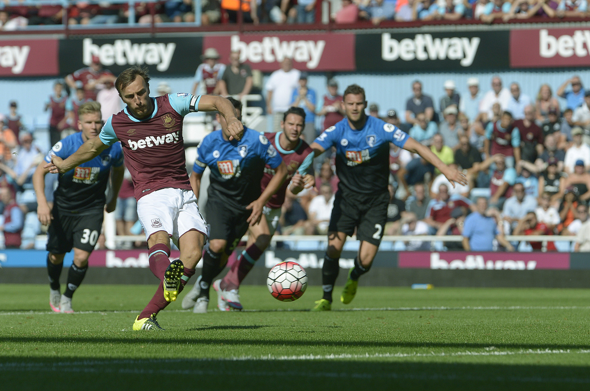 塞尔维亚赛场:贝尔格莱德红星发挥出色,轻松击败对手的简单介绍 塞尔维亚赛场:贝尔格莱德红星发挥出色,轻松击败对手的简单介绍