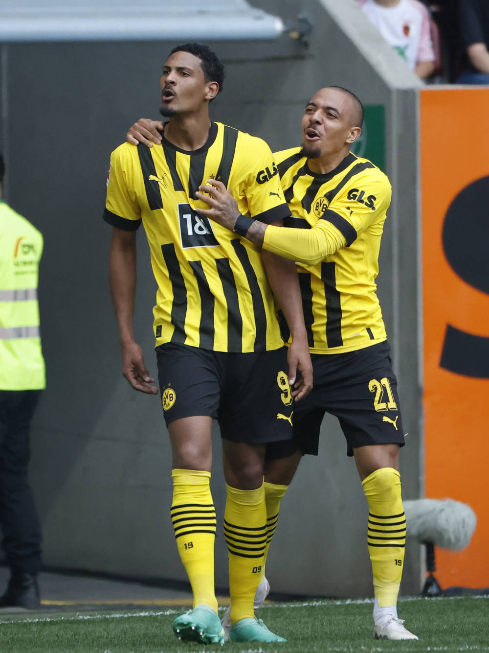 关于马赛主场击败多特蒙德,保持不败的信息 关于马赛主场击败多特蒙德,保持不败的信息