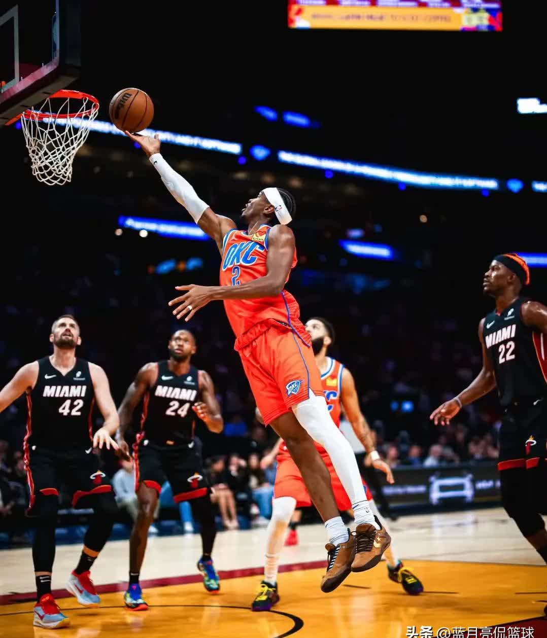 惊险一战!球员击败强大对手 惊险一战!球员击败强大对手