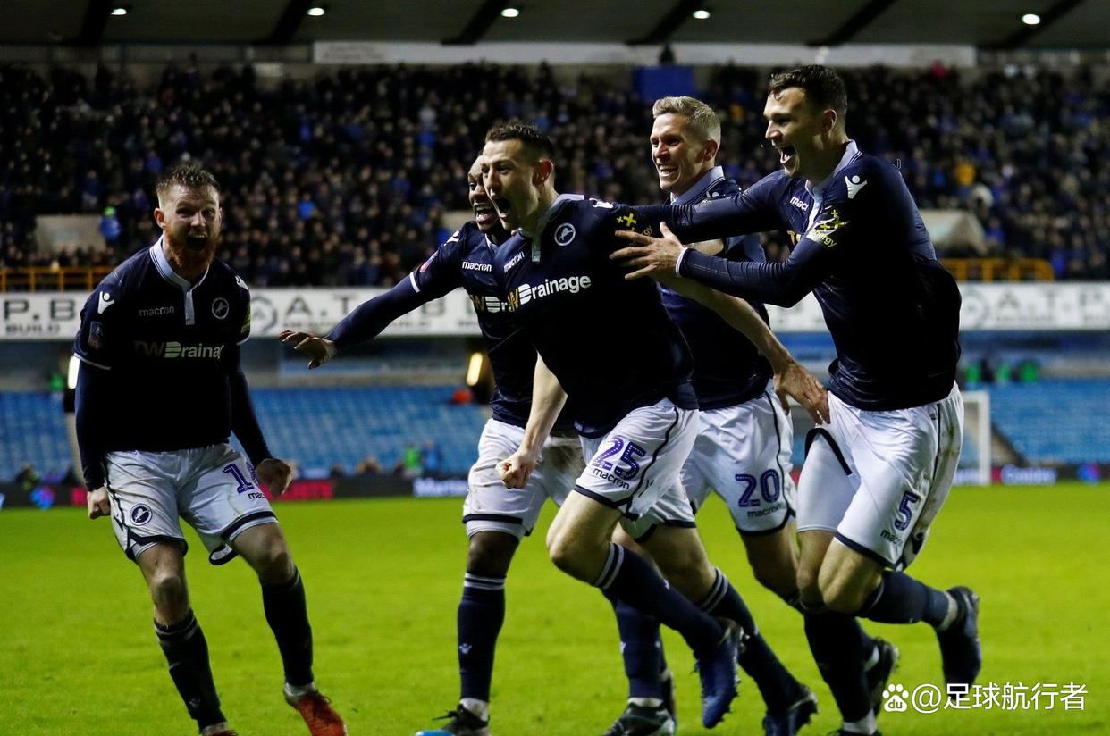 利兹联豪取三分,战绩突飞猛进的简单介绍 利兹联豪取三分,战绩突飞猛进的简单介绍