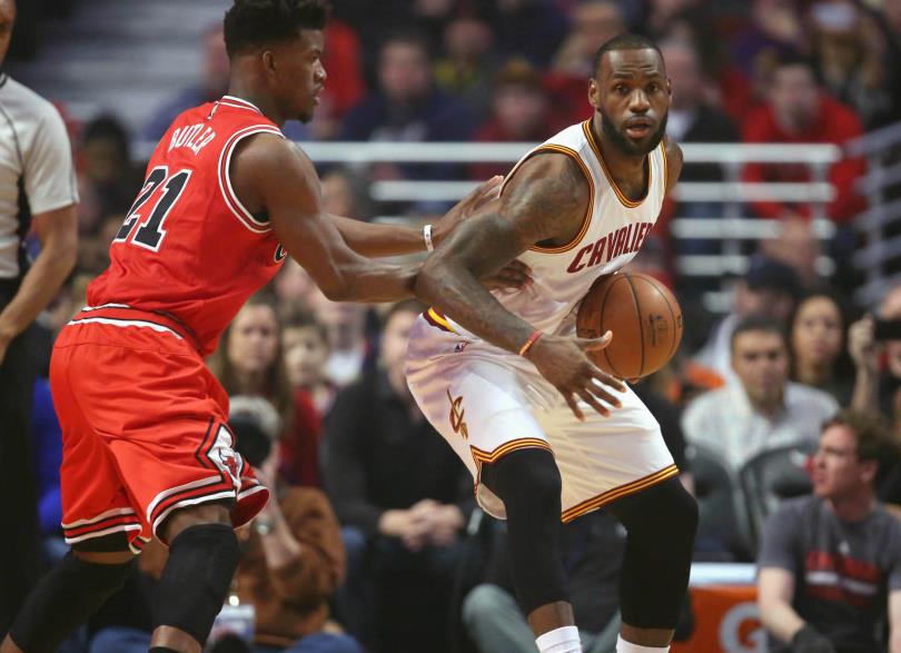 骑士惨遭公牛逆转,双方胜负对换的简单介绍 骑士惨遭公牛逆转,双方胜负对换的简单介绍