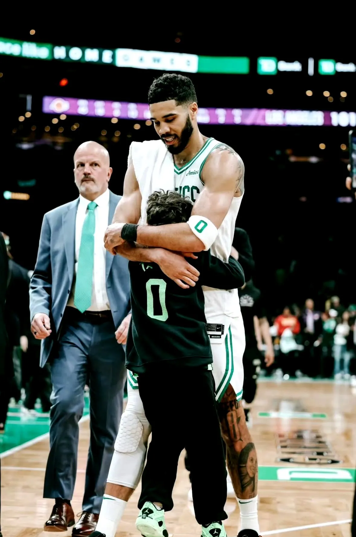 包含凯尔特人绝杀热火,巴图姆完成帽子戏法的词条 包含凯尔特人绝杀热火,巴图姆完成帽子戏法的词条