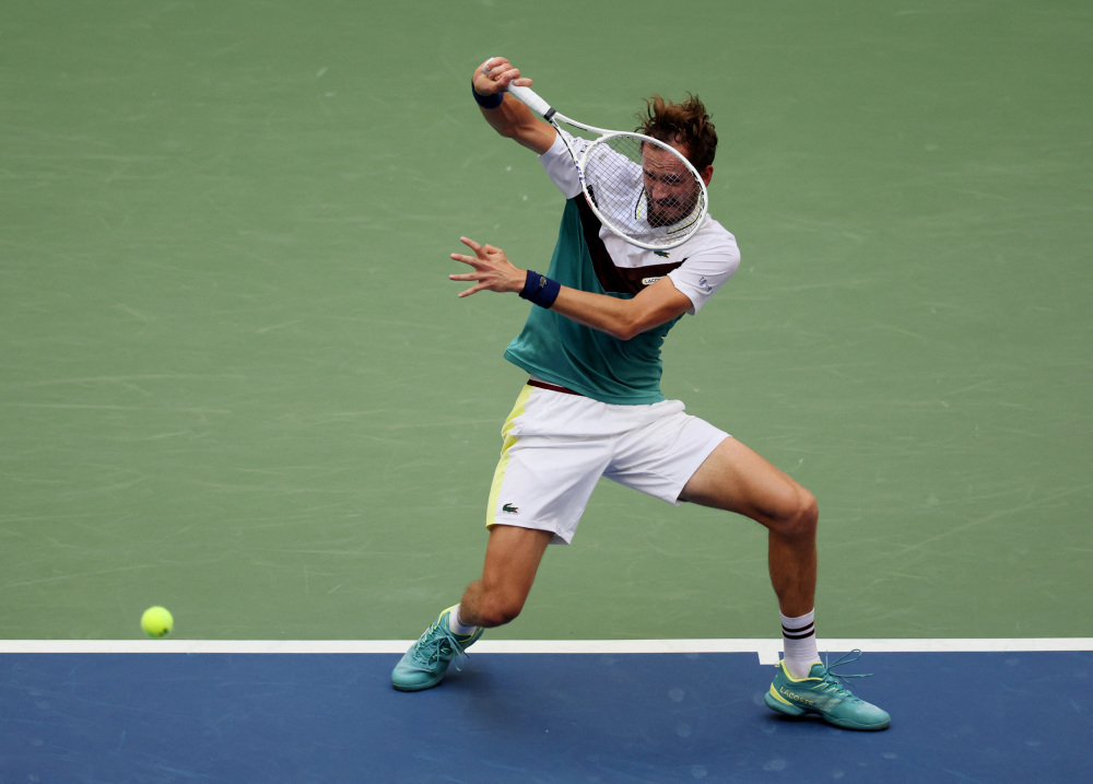 法网力克年终总决赛,梅德韦杰夫统治全场 法网力克年终总决赛,梅德韦杰夫统治全场