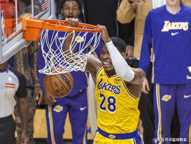 湖人险胜国王,武切维奇点燃赛场 湖人险胜国王,武切维奇点燃赛场