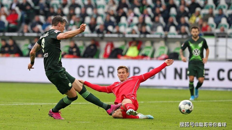 沃尔夫斯堡队主场告负,遭遇连败 沃尔夫斯堡队主场告负,遭遇连败