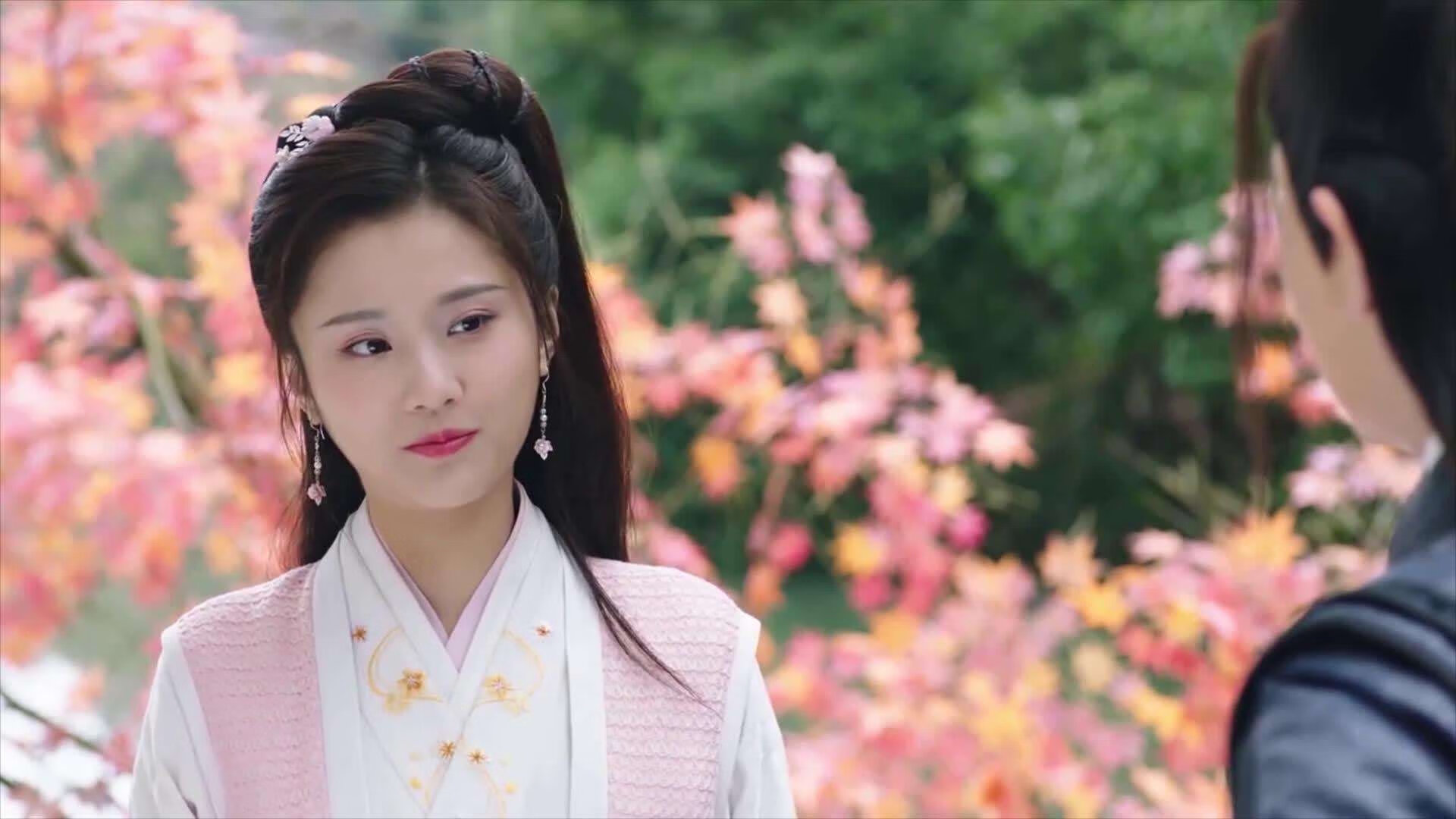 夜幕下的棋盘，西甲国家德比之夜与本泽马的攻防转换艺术