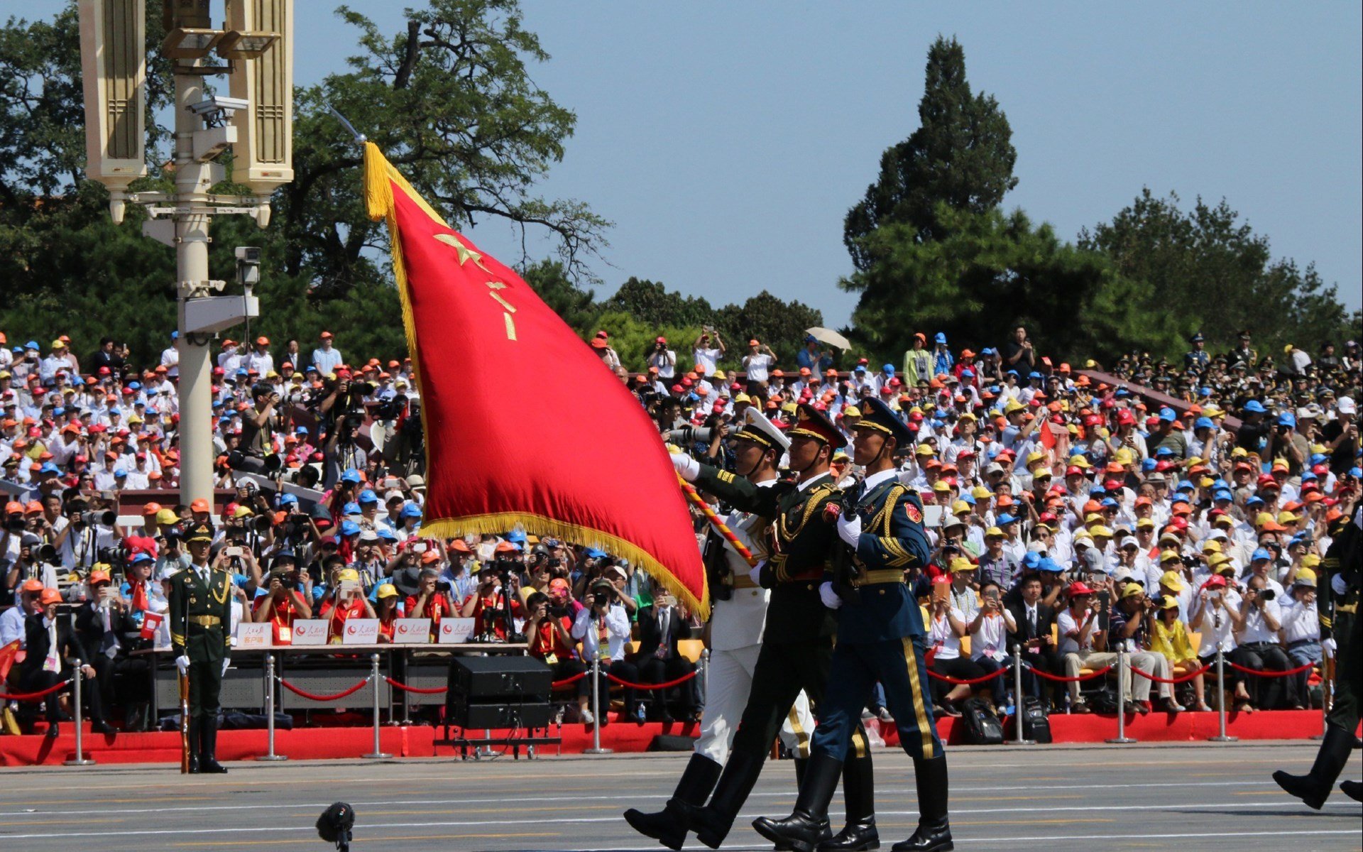 开云体育登录-法国血拼波兰，阿拉巴关键先生闪耀赛场